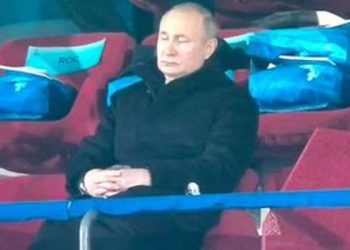 Vladimir Putin, Kış Olimpiyatları'nın açılış töreninde "uyuyakaldı"