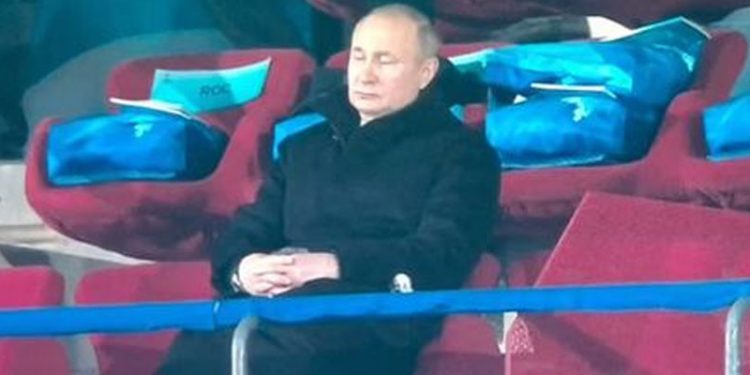 Vladimir Putin, Kış Olimpiyatları'nın açılış töreninde "uyuyakaldı"
