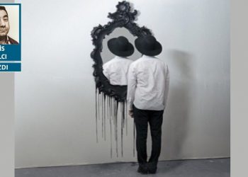 Yaraları görmeden...