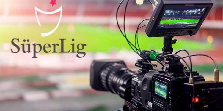 Yayın ihalesine gelen tekliflerin düşük olmasının ardından kulüplerden yeni formül: "Süper Lig TV" kurulacak