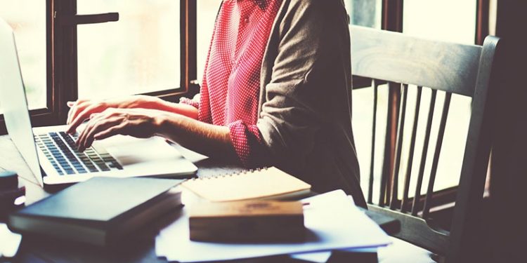 Yayınlara uygulanan yüzde 18'lik KDV'yle akademik araştırmalar tehlikeye girdi