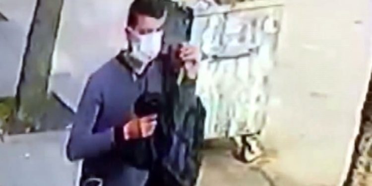 Yaşlı çifti 3 kez dolandıranlara hapis ve rekor para cezası