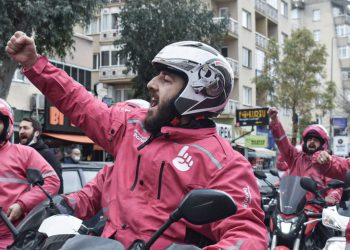 Yemeksepeti kuryeleri, üçüncü kez kontak kapattı: Ekmek alırken bile düşünüyoruz