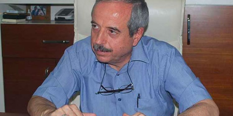 Yeni Akit yazarı: Nereden ve nasıl baksak bakalım bugün yaşadığımız maddi sorunların büyük kısmının sorumlusuyuz ve kaçarak kurtulamayız