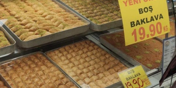 Yeni ürün boş baklava; kilosu 19,90 TL!
