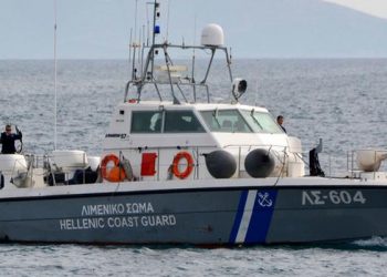 Yunan sahil güvenliğine "sığınmacıları suya atma" suçlaması