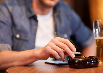 Yurttaş içti, devlet kazandı: Alkol ve sigaradan 12,1 milyar liralık ÖTV toplandı