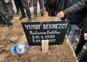 Yusuf Bekmezci, sevenlerinin dualarıyla son yolculuğuna uğurlandı