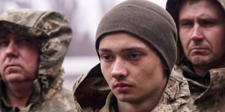Zelenskiy: Ukraynalılar kahramanca direniyor