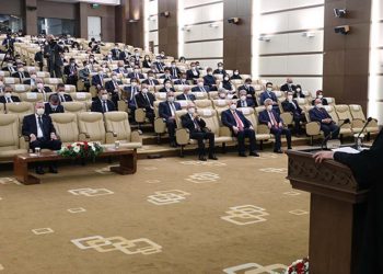 Zühtü Arslan: ‘AYM kararları tamamlayıcıdır; uygulanmaması halinde hukuka ve yargıya olan güven zedelenir’