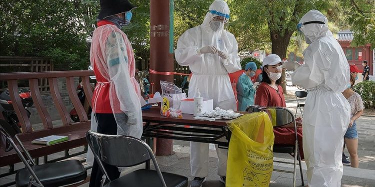 Çin'de 3,6 milyonluk sınır kentinde Covid-19 nedeniyle karantina ilan edildi