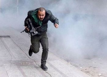 Ödüllü kameraman Rojhat Doğru’ya verilen müebbet hapsin gerekçesi: Turkuaz basın kartı yok