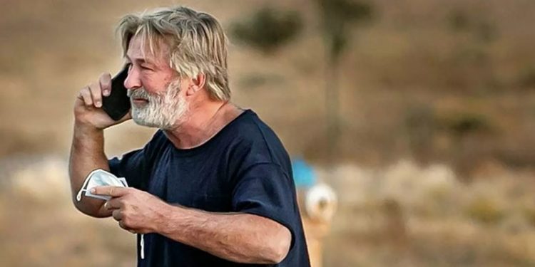 Ölümlü set kazasında savcıdan açıklama: Alec Baldwin tetiği çekmemiş olabilir