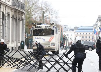"Özgürlük konvoyu" Paris'in ardından Brüksel'de de yasaklandı