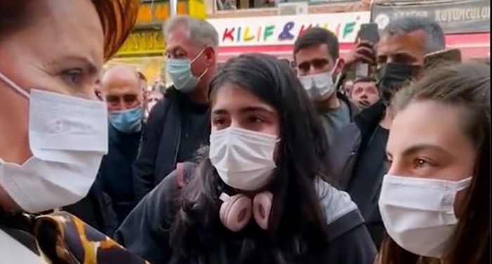 Öğrenci ağlayarak derdini anlatınca, Akşener böyle dedi: Yuh olsun bize be!