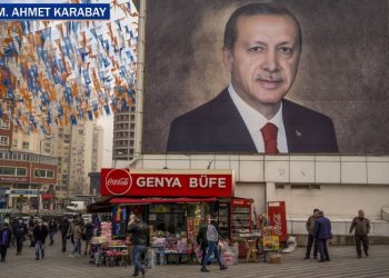 Ülkenin nereye sürüklendiğini hâlâ fark etmediniz mi?