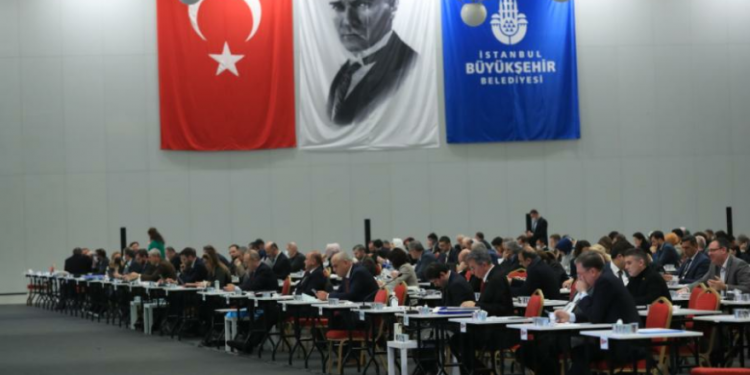 İBB sosyal yardım için 1 milyar TL istedi, AKP-MHP reddetti