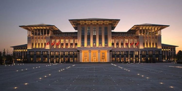 İddia: Cumhurbaşkanlığı Sarayı'nda kaçak elektrik kullanılıyor, gecekondu statüsünde