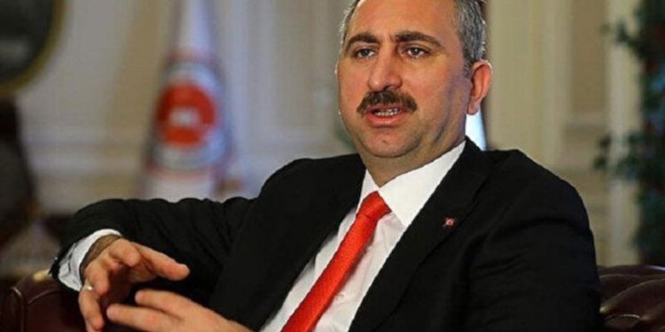 İddia: Gül, 'Uğur Dündar neden tutuklanmadı' eleştirisi sonrası istifa etti