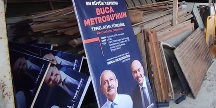 İddia: İzmir'de ‘AKP'li Belediye Kılıçdaroğlu'nun afişlerini toplattı’