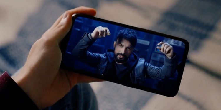 İktidar yanlısı Diriliş Postası yazarı: Tarkan’a ‘Geççek’ şarkısını CHP sipariş etti