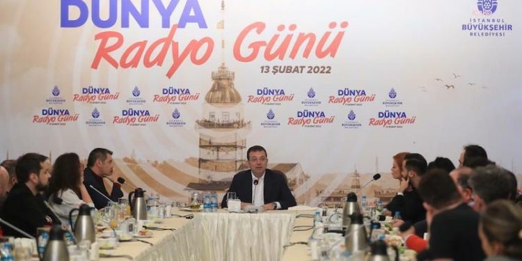 İmamoğlu: Türkiye değişime hazır, 6 liderin bir araya gelmesi tarihi bir görüntü