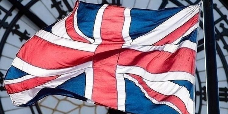 İngiltere 5 Rus bankasına yaptırım kararı aldı