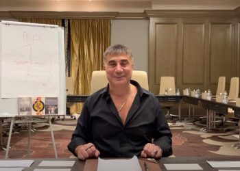 İnterpol’ün Peker hakkında kırmızı bülten çıkarttığı iddia edildi