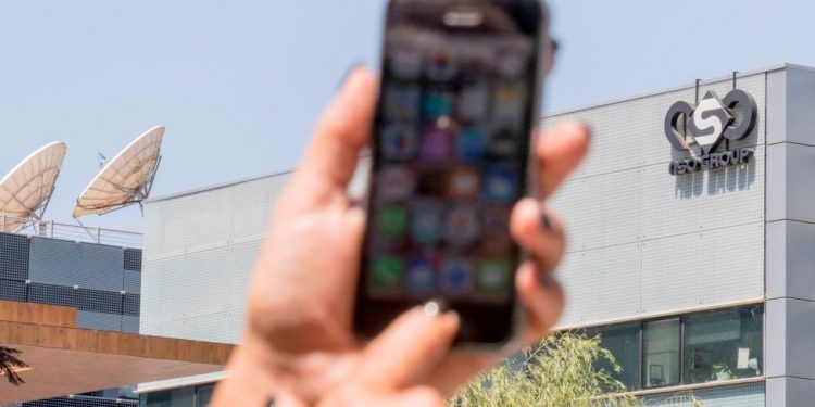 İsrail polisi çok sayıda kişinin telefonlarını hacklemekle suçlanıyor