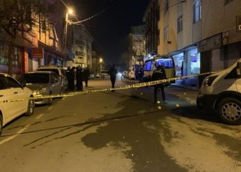 İstanbul’un ortasında silahlı saldırı: 1 kişi öldü; 4 kişi yaralandı