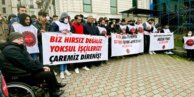 İşten atılan Migros işçileri TÜSİAD önünde Özilhan’a seslendi: Hakkımızı alacağız