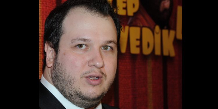 Şahan Gökbakar: ‘Komedyen’ Zelensky cesurca ve yalnız başına ülkesini savunuyor