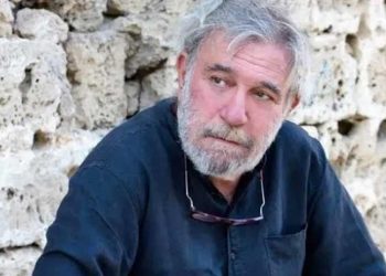 Şair ve gazeteci Sina Akyol vefat etti