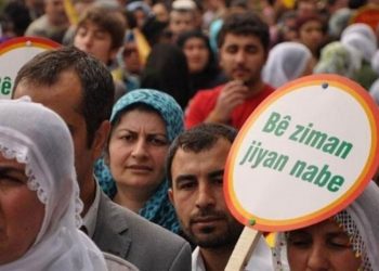 ‘Kürtçe sokakta siliniyor, evlerde az konuşuluyor’