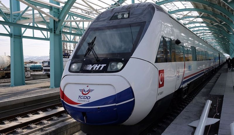 İngiltere, Ankara-İzmir hızlı tren projesine 2.1 milyar euro kredi sağlayacak