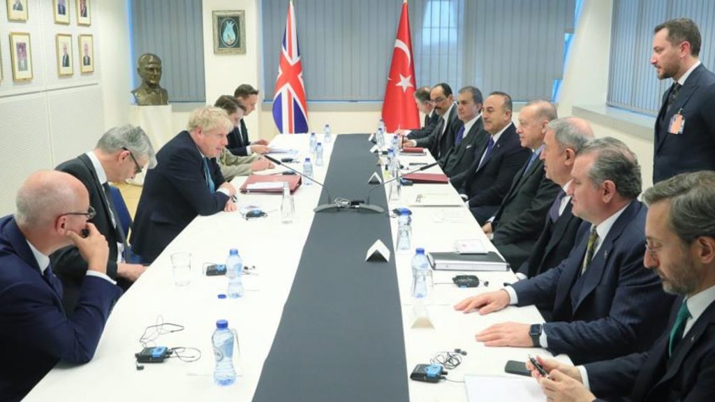 İngiltere Başbakanı Johnson'dan 'Bayraktar TB2' açıklaması: Türkiye'nin Ukrayna'ya yaptığı en önemli katkılardan biri