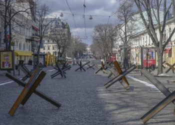 Karadeniz’in en güzel kıyı şehirlerinden Odessa, Rus saldırısına karşı savaşa nasıl hazırlanıyor?