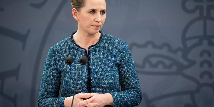 Danimarka Başbakanı, 70 yıl önce ailelerinden kopartılan 6 Eskimo’dan özür diledi