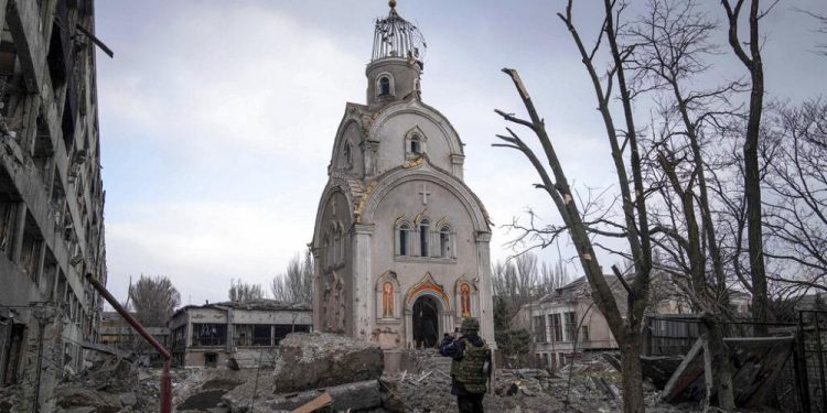 Rusya’nın ‘silah bırakın Mariupol’den çıkın’ teklifine Ukrayna’dan ret