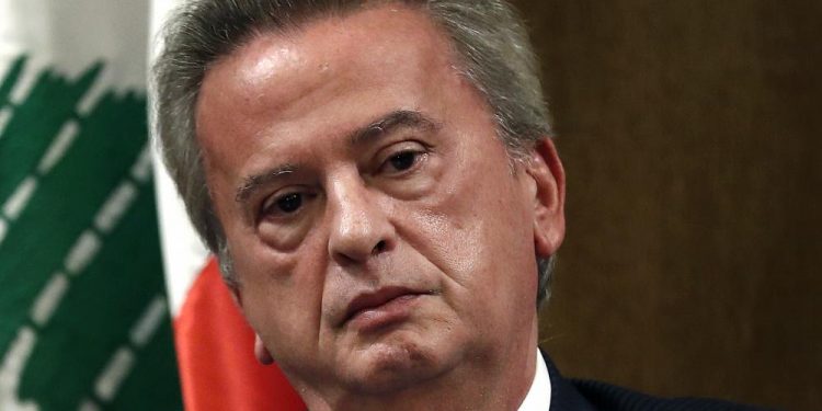 Lübnan Merkez Bankası Başkanı, kara para aklamak ve zimmete para geçirmekten AB’nin takibinde