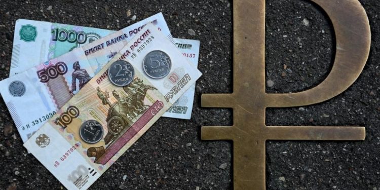 SWIFT nedir, Rusya’nın SWIFT’ten çıkarılması ekonomisini nasıl etkiler?