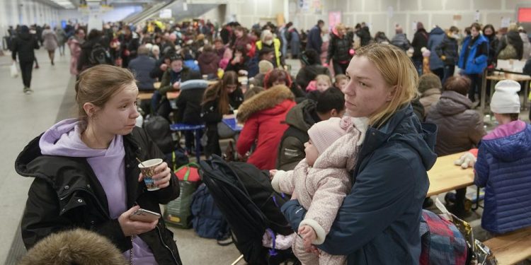 Berlin polisi, Ukraynalı kadın mültecilerin fuhuş çetelerinin eline düşmemesi için seferber oldu