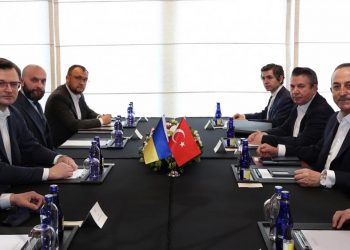 Türkiye’nin Ukrayna için ‘garantör ülke’ olması ne demek? Riskleri konusunda uzmanlar ne diyor?