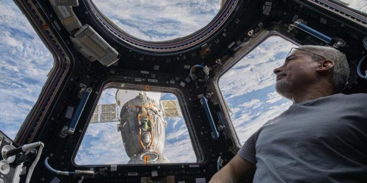 Amerikalı astronotun en zor görevi: Rus uzay aracını Dünya’ya döndürecek