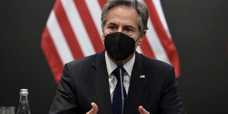 Blinken: ABD ve Avrupalılar, Rus petrolü ithalatını yasaklamayı görüşüyor