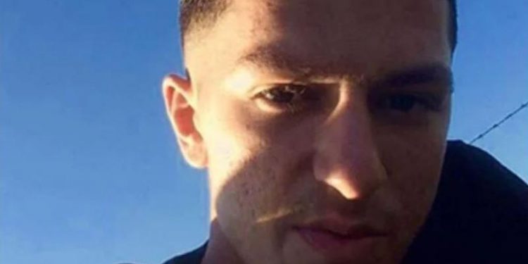 20 yaşındaki genç iki yıldır savaştığı nazofarenks kanserine yenik düştü.