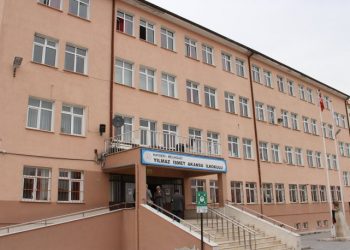 220 öğrenci yemekten zehirlendi: Hastaneye kaldırıldılar