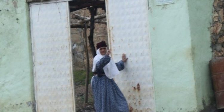 27 yıldır oğlunu bekleyen barış annesi Ferha Ana hayatını kaybetti