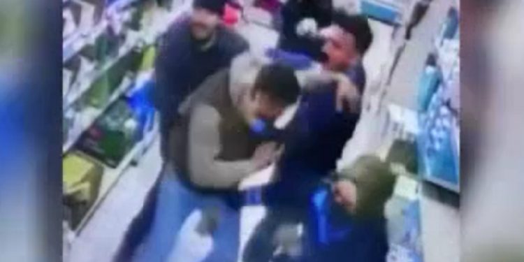 A101’de market çalışanlarına ‘şeker’ dayağı!