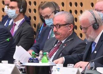 AB Parlamento Başkanları Toplantısı'nda konuşan TBMM Başkanı Şentop: Bizzat davet ettiğiniz Türkiye’ye ayar verme derdindesiniz